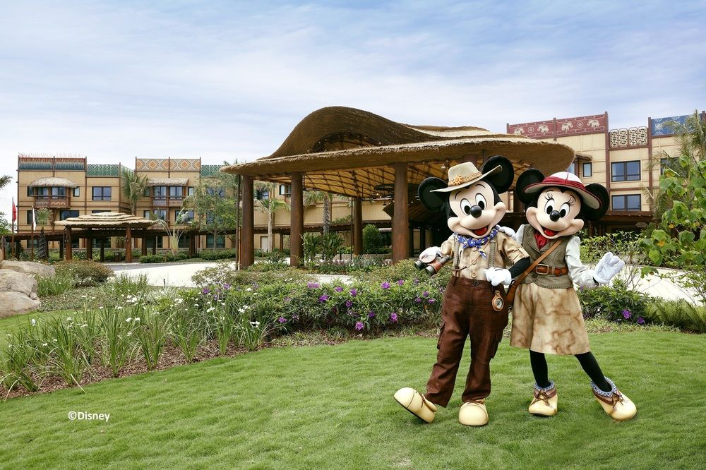 DISNEY EXPLORERS LODGE