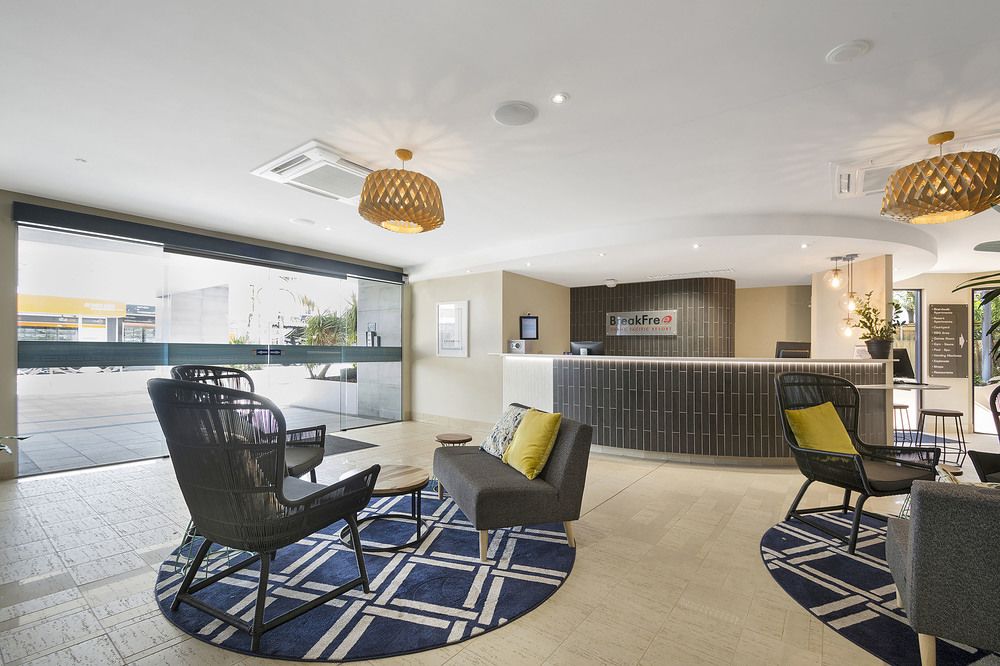 BREAKFREE GRAND PACIFIC