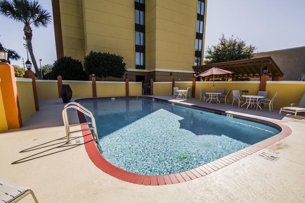 COMFORT SUITES BAYMEADOWS NEAR BUTLER BLVD