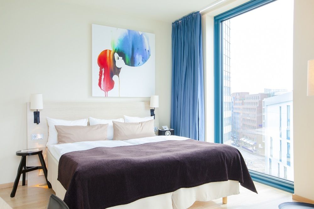 room photo