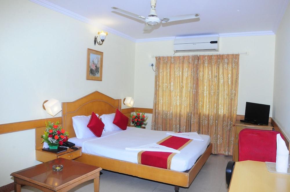 HOTEL NANDHINI - JAYANAGAR