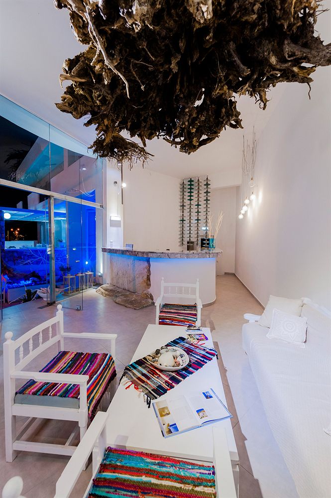 THE KOUROS HOME