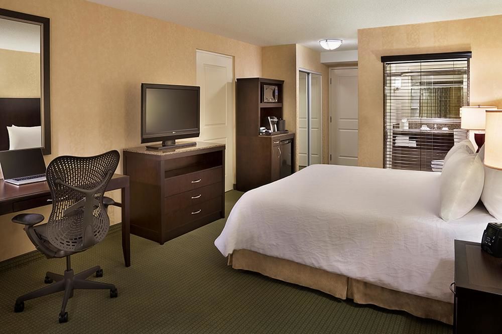 Revery Toronto Downtown, Curio Collection by Hilton
