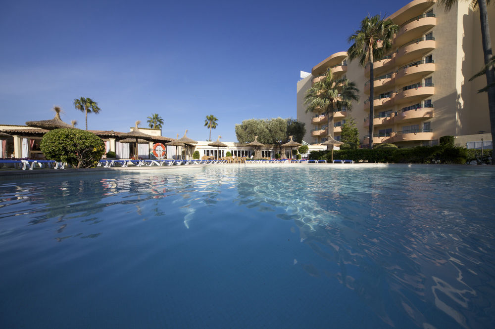 APARTHOTEL ALCUDIA BEACH - Hotel cerca del Club de Golf Alcanada