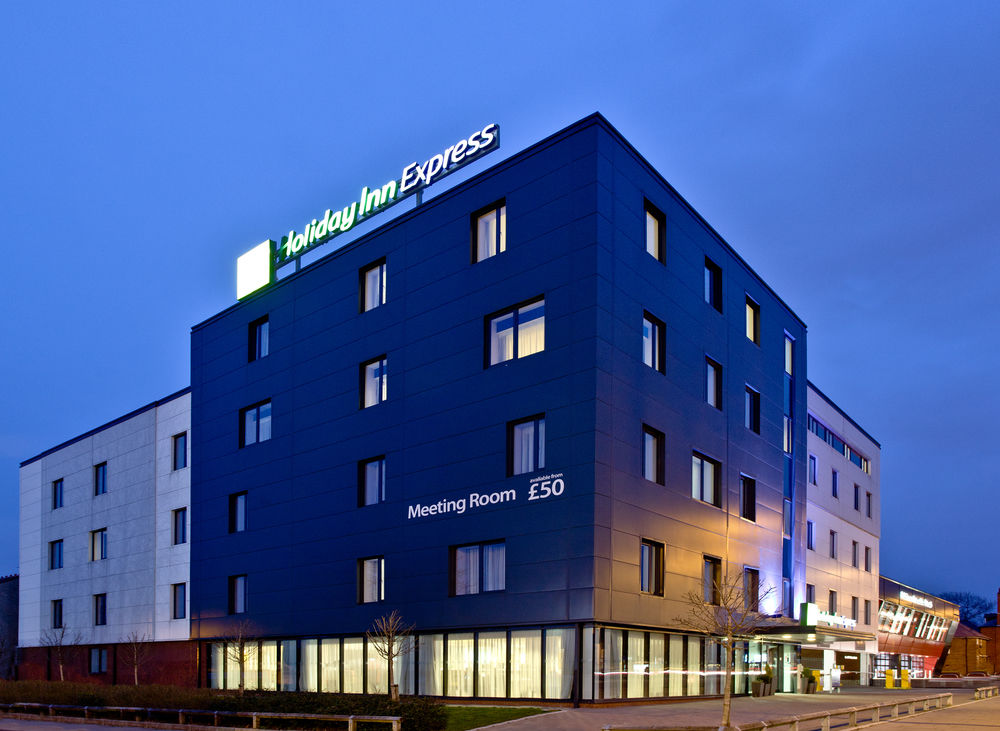 HOLIDAY INN EXPRESS BIRMINGHAM SOUTH