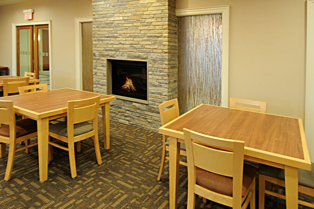 HOLIDAY INN EXPRESS & SUITES VAUGHAN SOUTHWEST