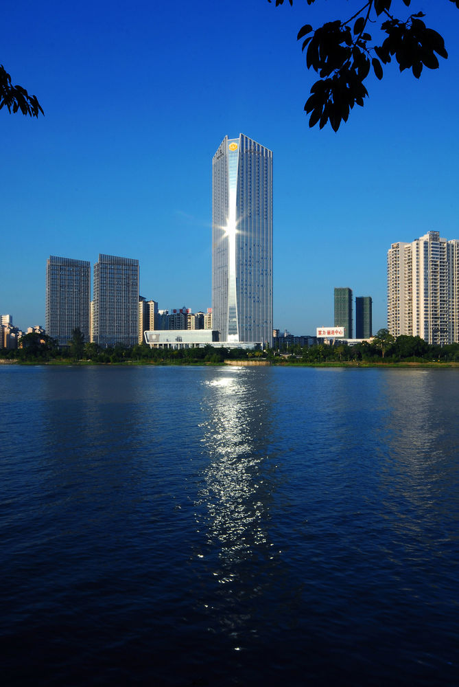 RENAISSANCE HUIZHOU HOTEL