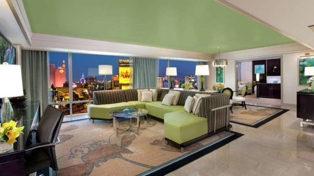 room photo