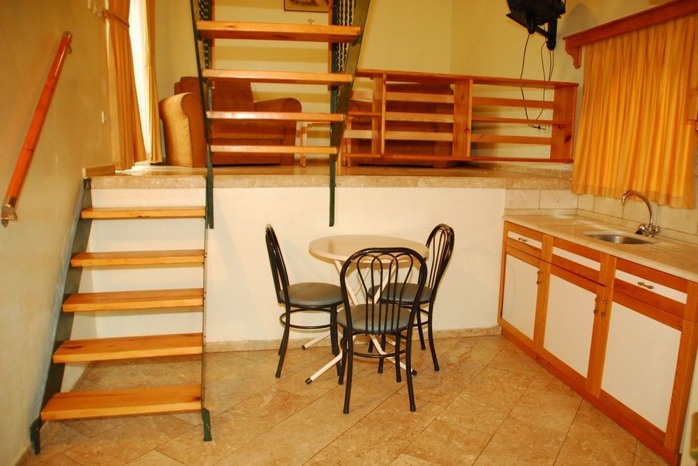 GREEN HOUSE APART HOTEL