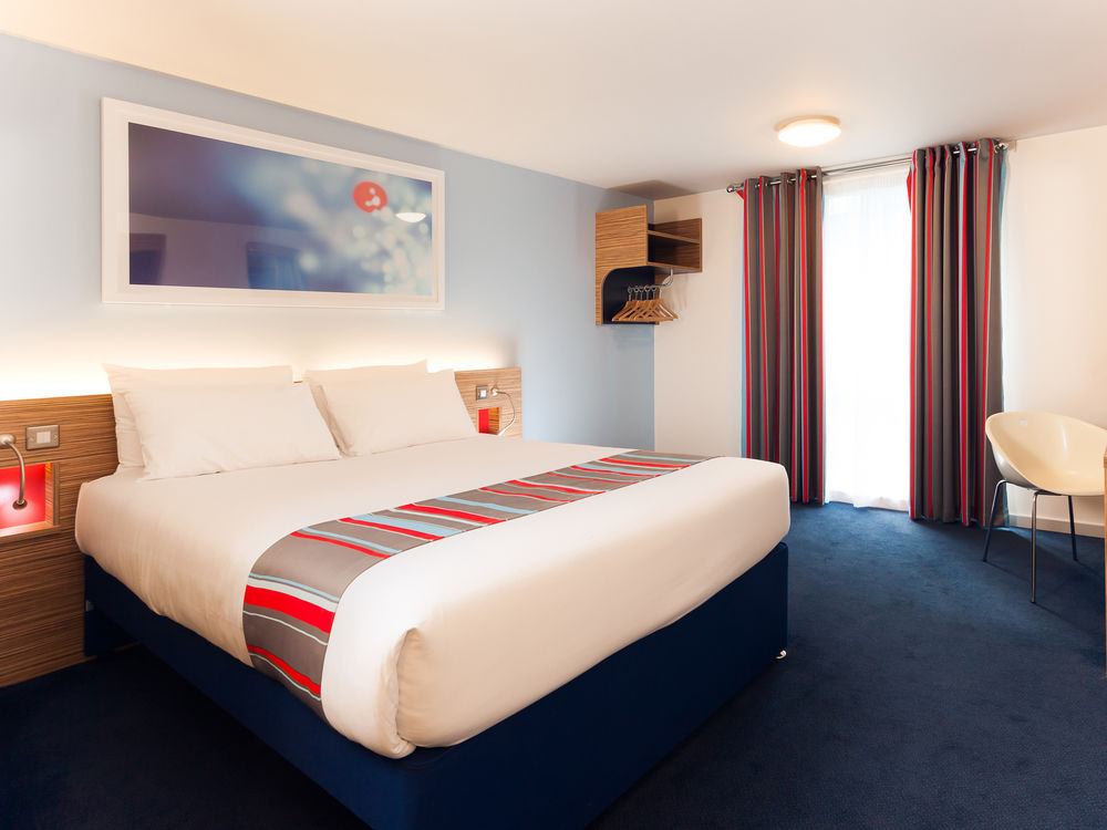 Travelodge Edinburgh Cameron Toll