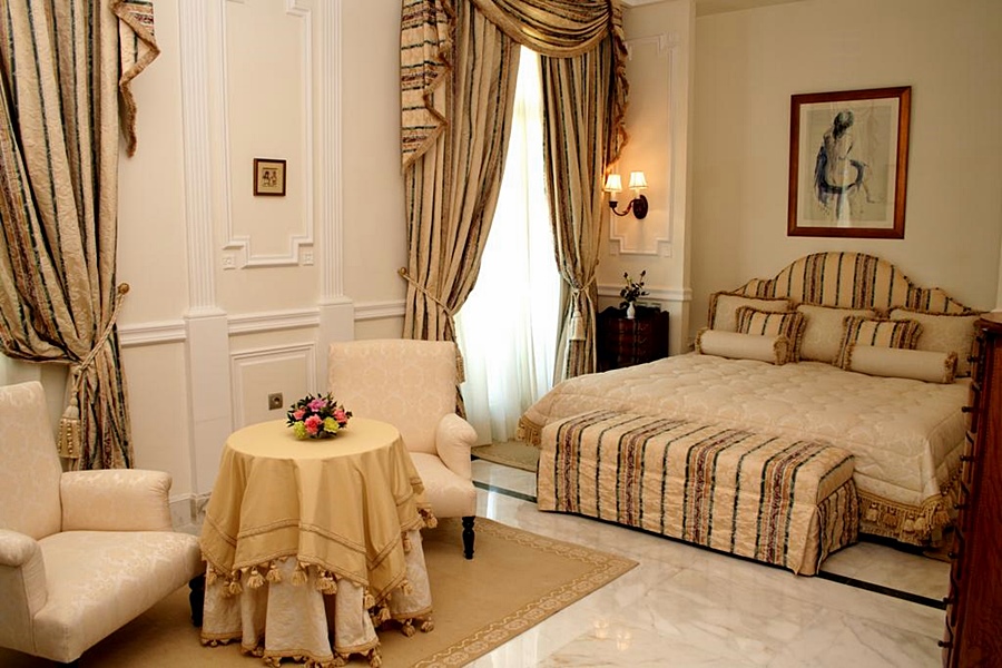 LES OLIVIERS PALACE