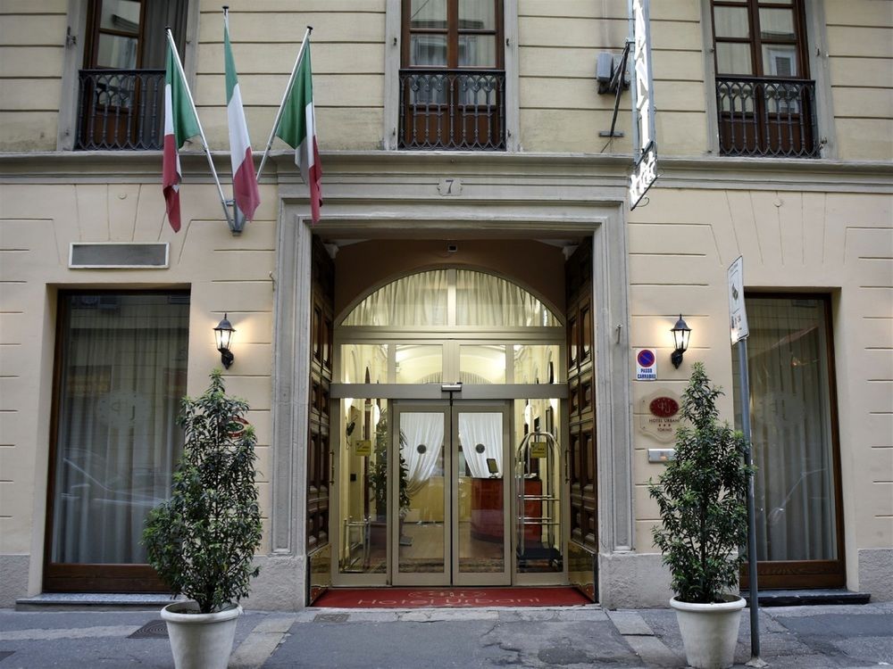 HOTEL URBANI