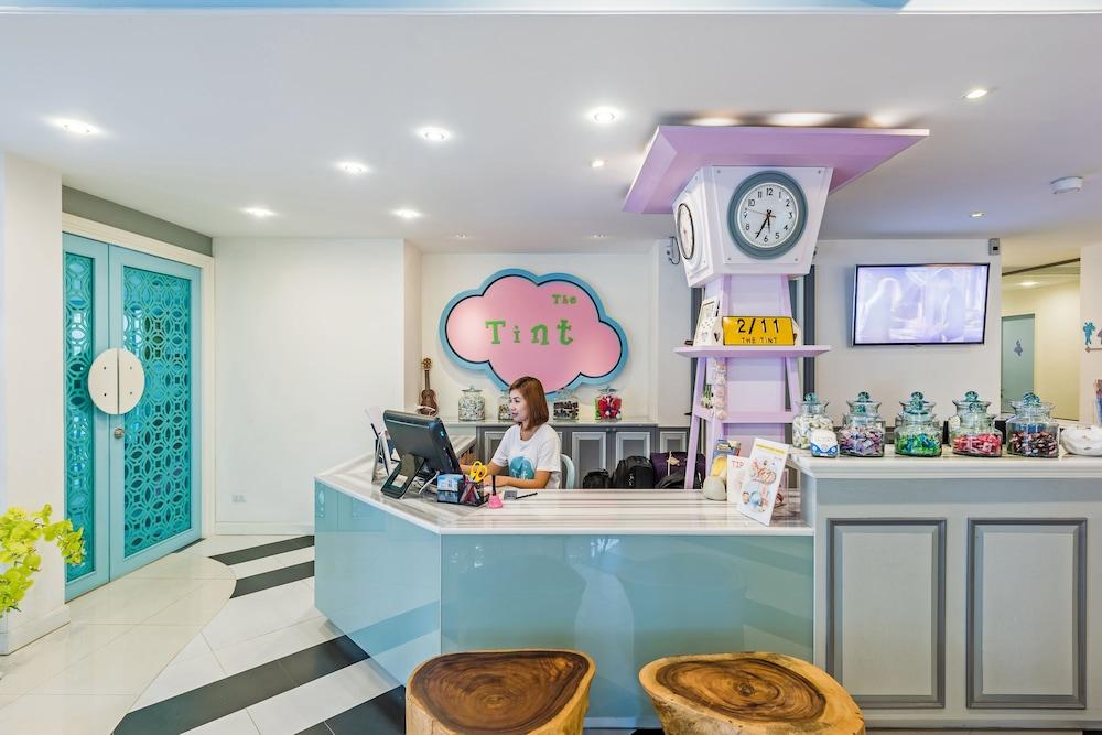 The Tint at Phuket Town Hotel