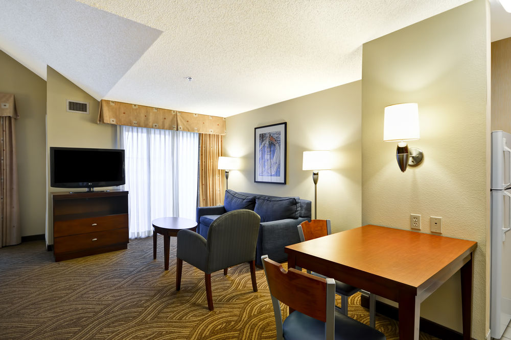 Homewood Suites Oakland Waterfront