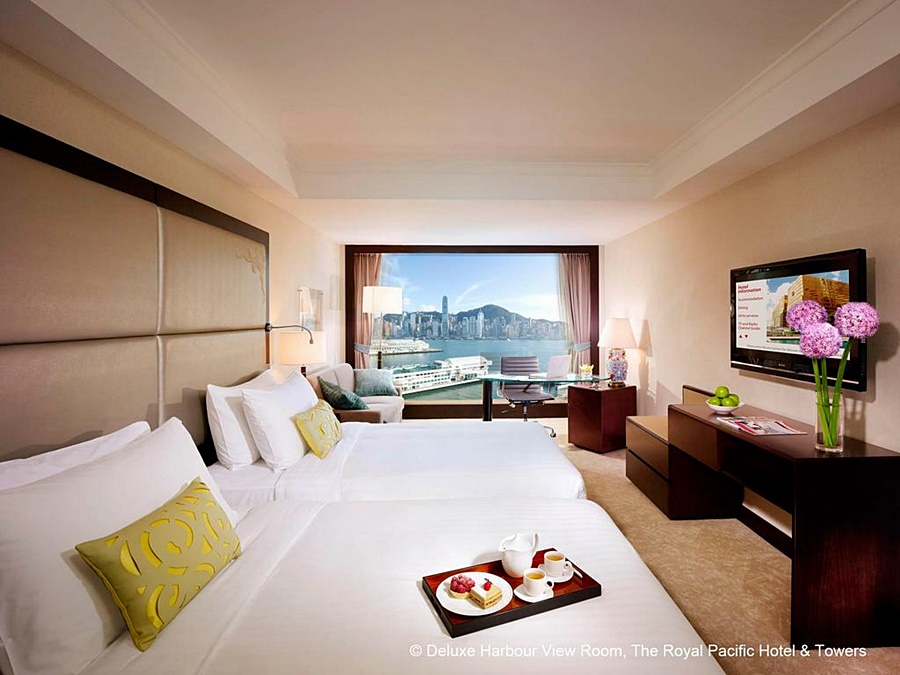 THE ROYAL PACIFIC HOTEL & TOWERS