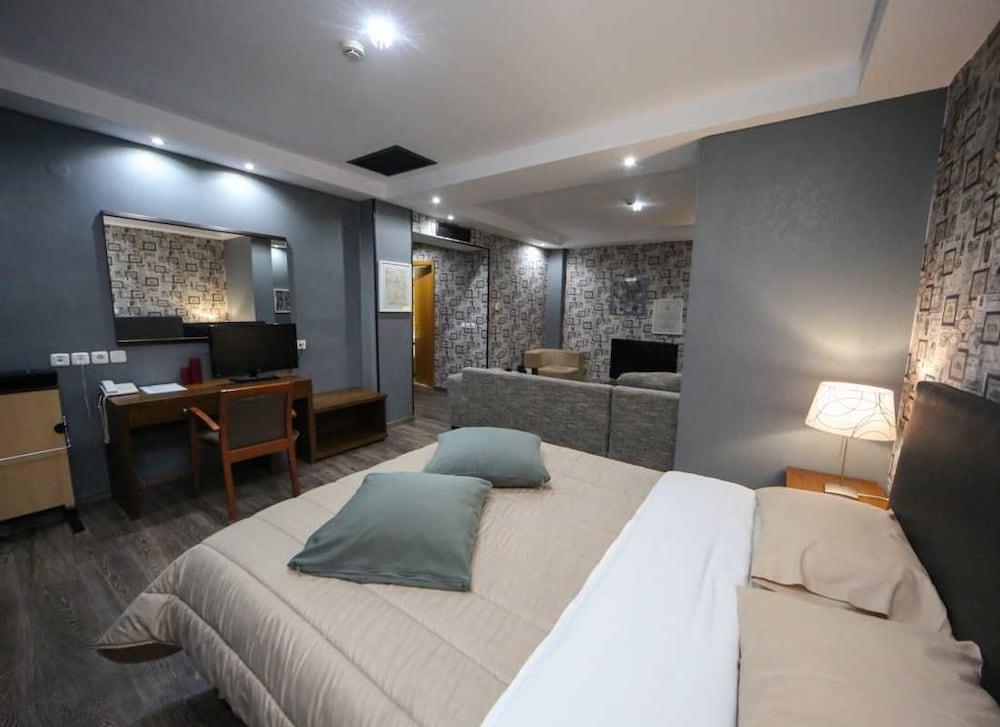 ATHINA AIRPORT HOTEL