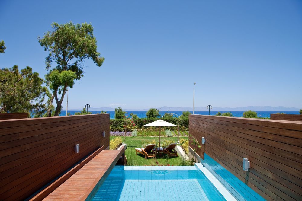 ELITE SUITES BY AMATHUS