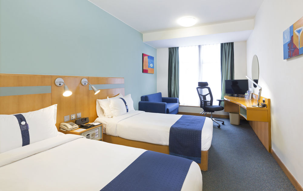 Holiday Inn Express Causeway Bay