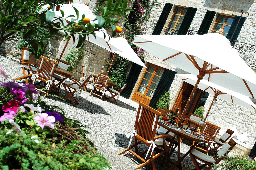 CAS COMTE PETIT HOTEL & SPA