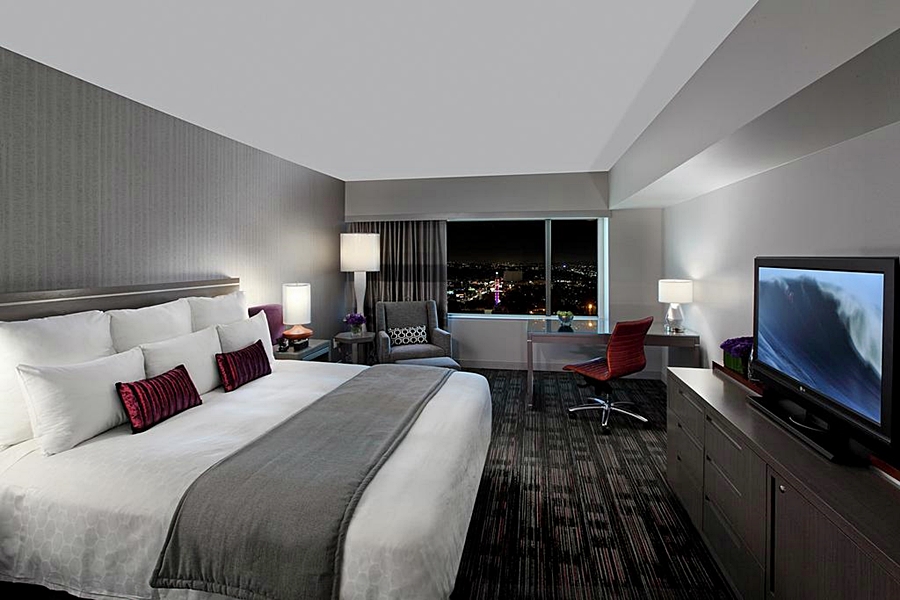 room photo