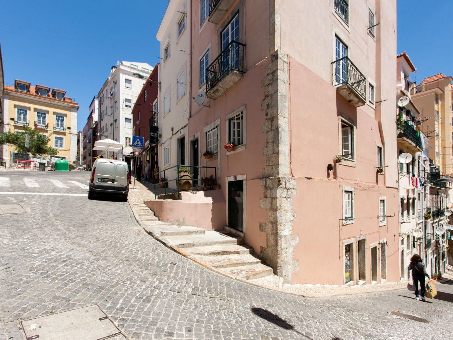 ALFAMA ROMANTIC II