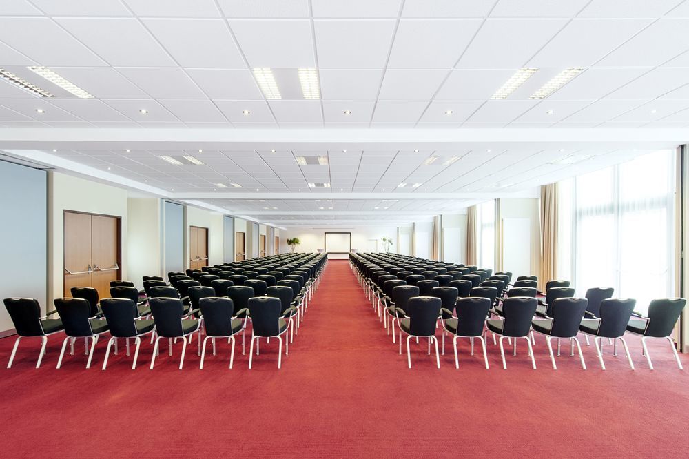NH VIENNA AIRPORT CONFERENCE CENTER