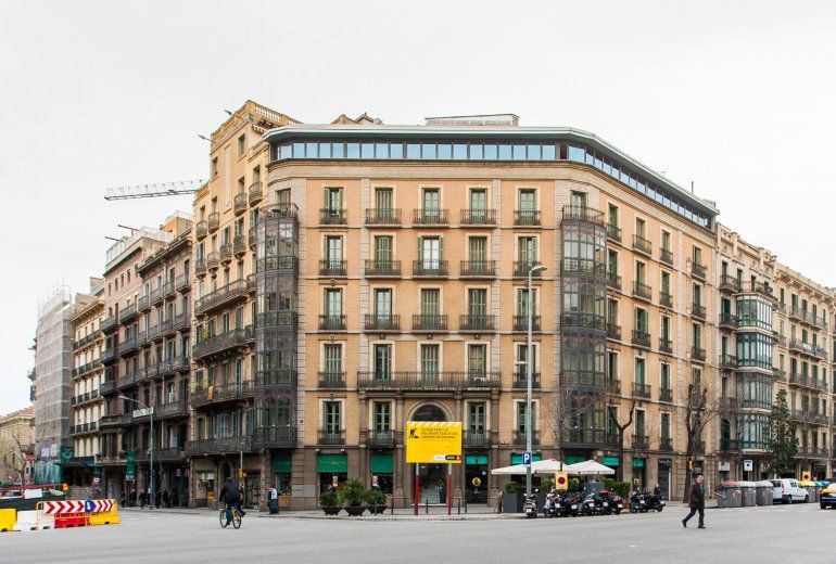 BEAUTIFUL APARTMENT IN BARCELONA FOR 4 PEOPLE.