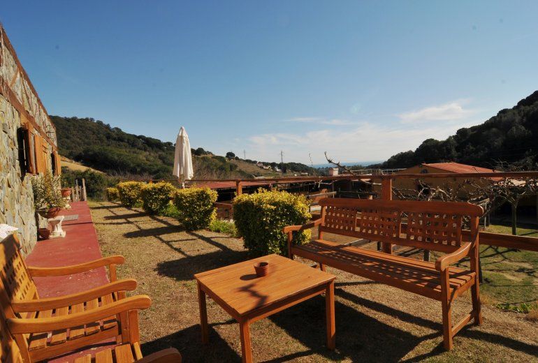 GORGEOUS HOUSE LOCATED IN CALELLA FOR 12 PEOPLE. - Hotel cerca del Pitch & putt montseny