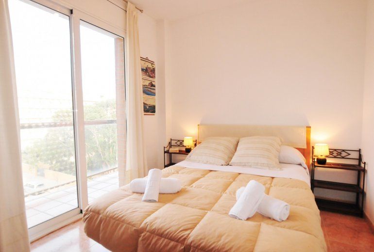 COSY APARTMENT IN MALGRAT DE MAR (4 GUESTS)