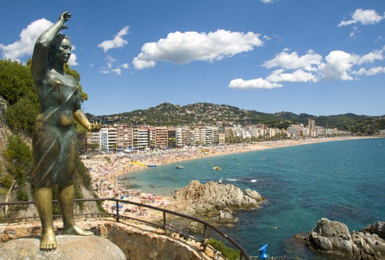 CHARMING APARTMENT IN LLORET DE MAR FOR 4 GUESTS.