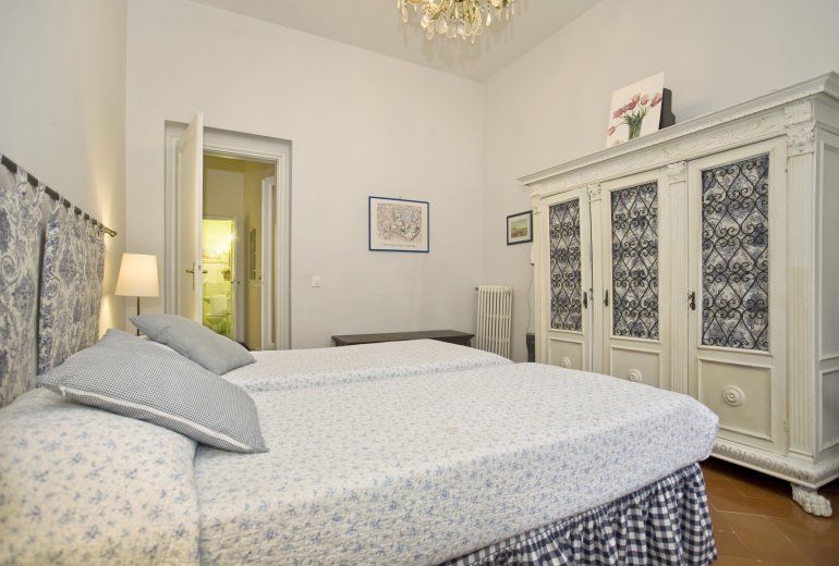 LOVELY APARTMENT IN FLORENCE (4 GUESTS)