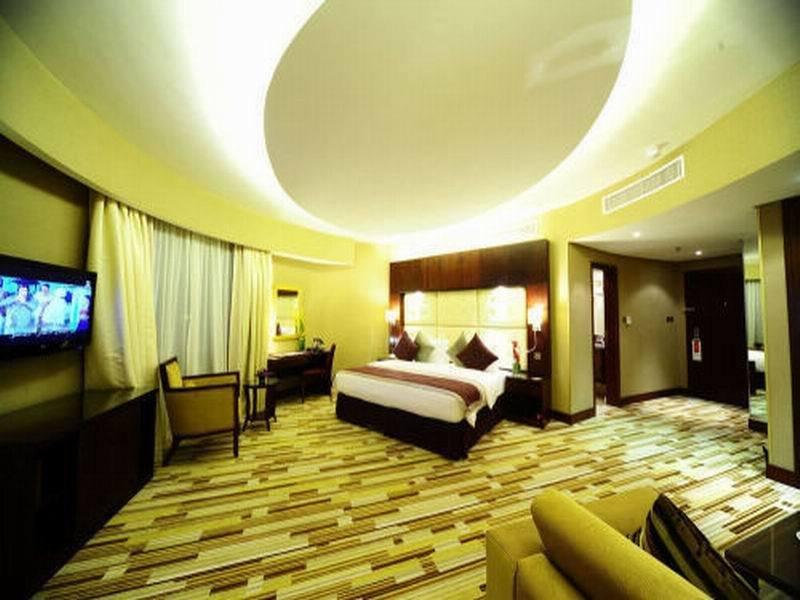 AL HAMRA HOTEL