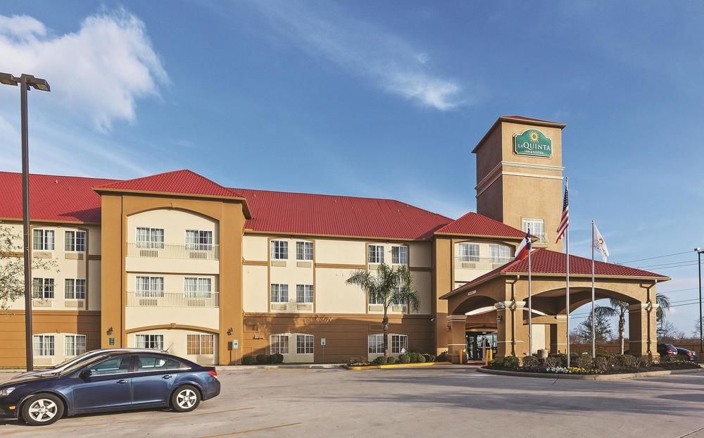 La Quinta Inn & Suites by Wyndham Houston Hobby Airport