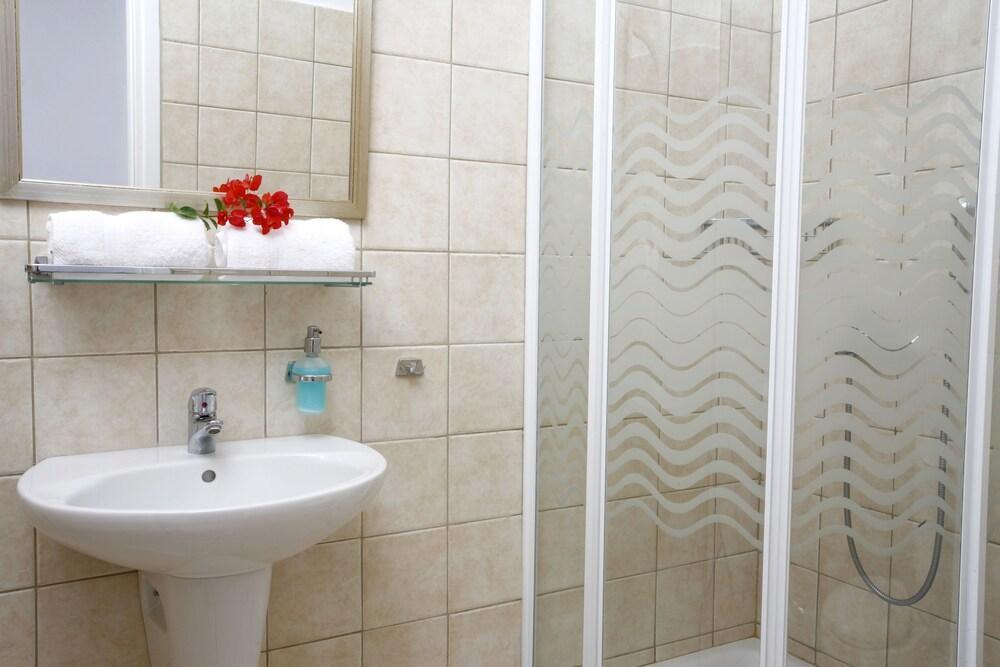 Fotos del hotel - YAKINTHOS RESIDENCE