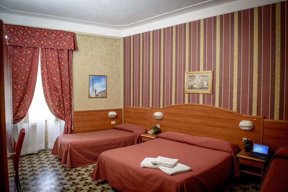 Hotel Emmaus Rome
