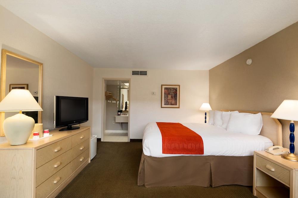 Hotel Ramada by Wyndham Kissimmee Gateway