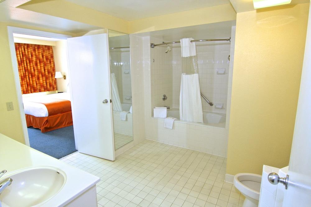 Hotel Ramada by Wyndham Kissimmee Gateway