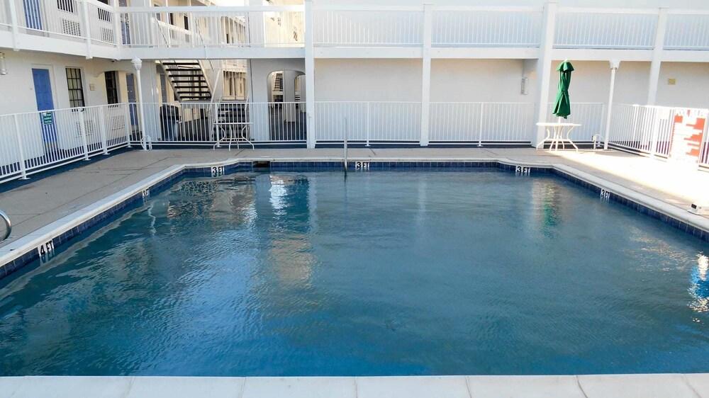LA QUINTA INN DALLAS - GARLAND