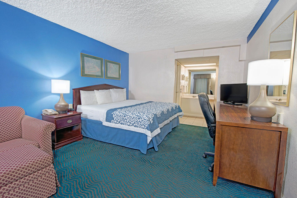 DAYS INN ST. LOUIS - LINDBERGH BOULEVARD