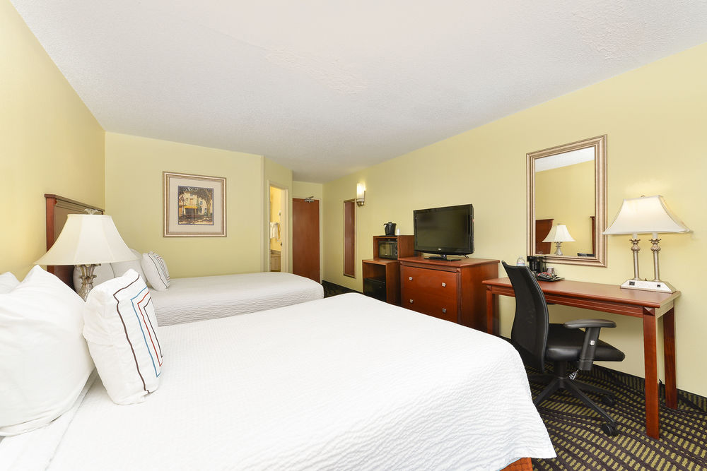 Baymont by Wyndham Savannah Midtown