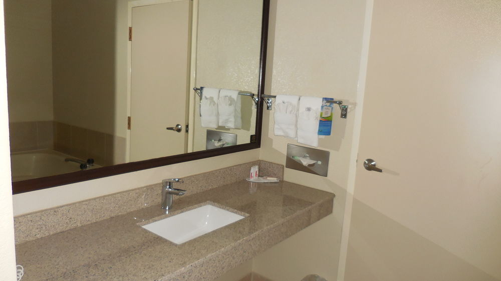 Comfort Inn & Suites Mundelein-Vernon Hills