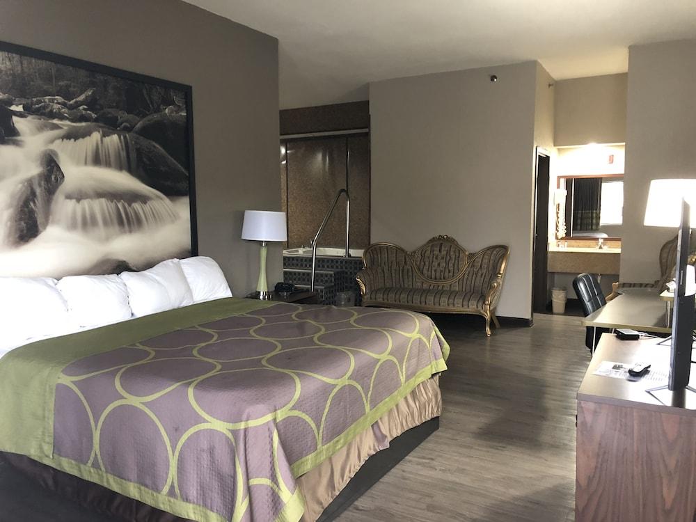 Super 8 by Wyndham Columbia