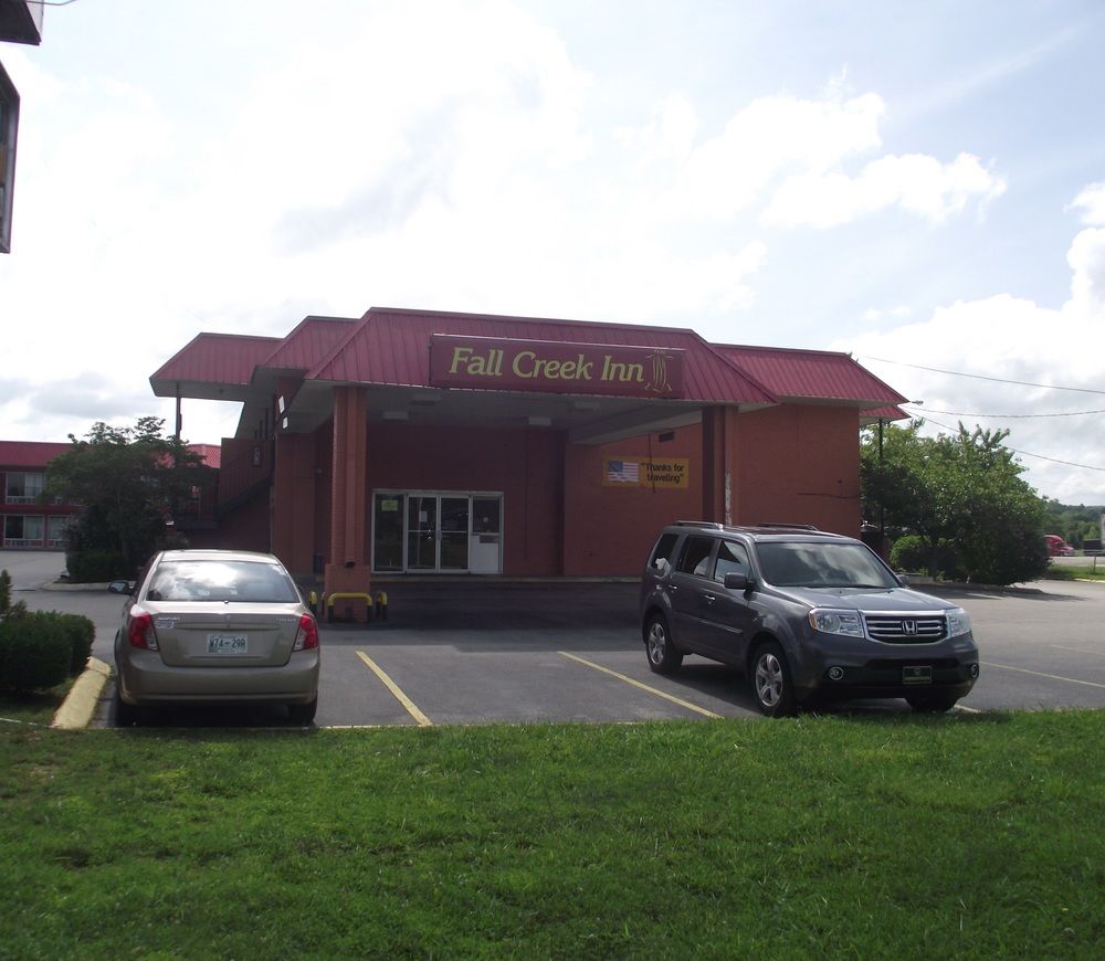 KNIGHTS INN COOKEVILLE