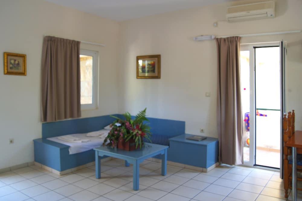 Fotos del hotel - SEAFRONT BEACH HOTEL APARTMENTS