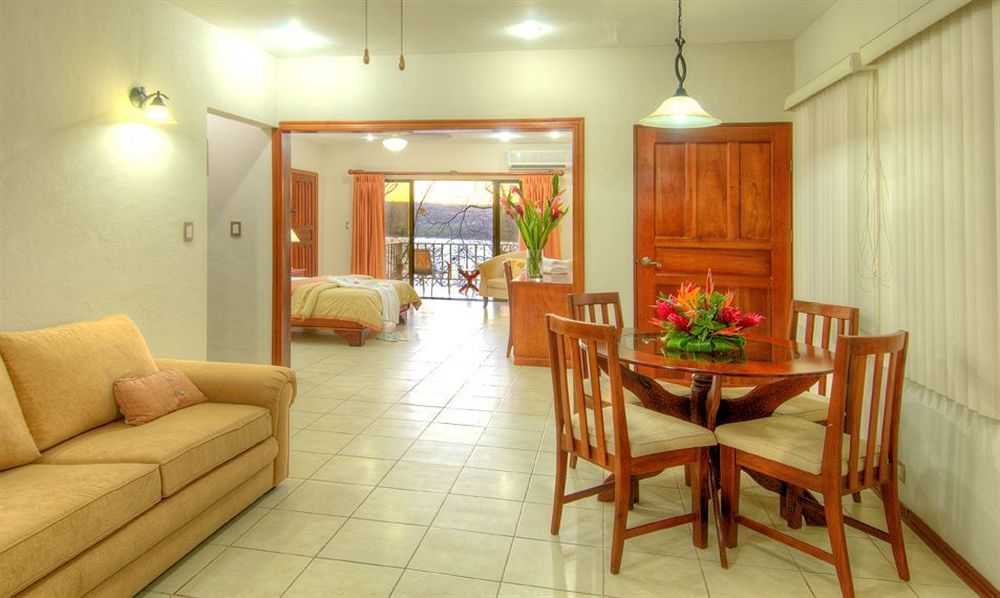 VISTA BAHIA BEACH RESORT