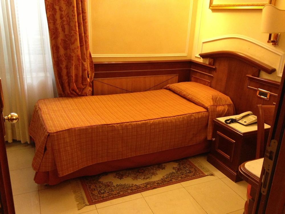 Hotel Hiberia Roma