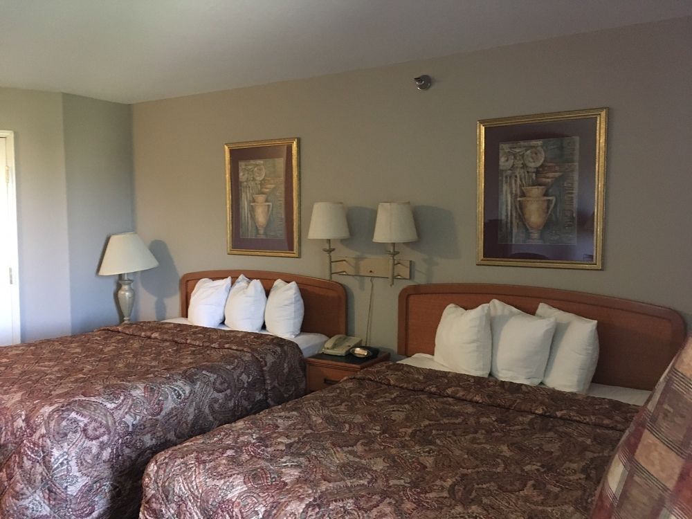 MAGNUSON HOTEL LINCOLN PARK