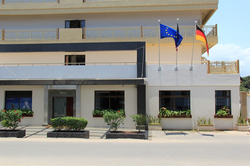 BEST WESTERN PLUS PENINSULA HOTEL