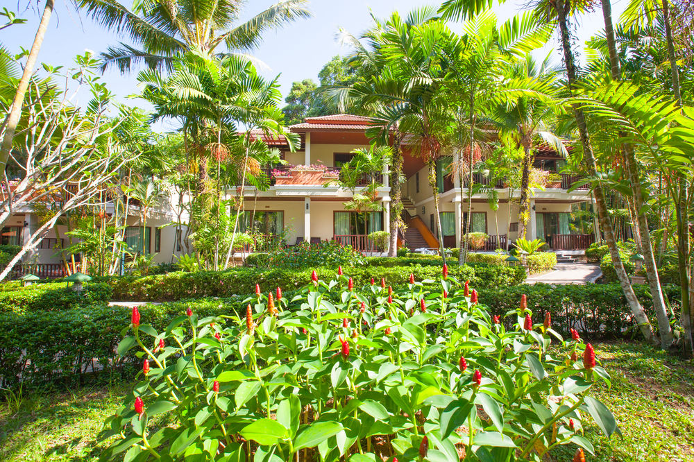 Khao Lak Bay Front Resort