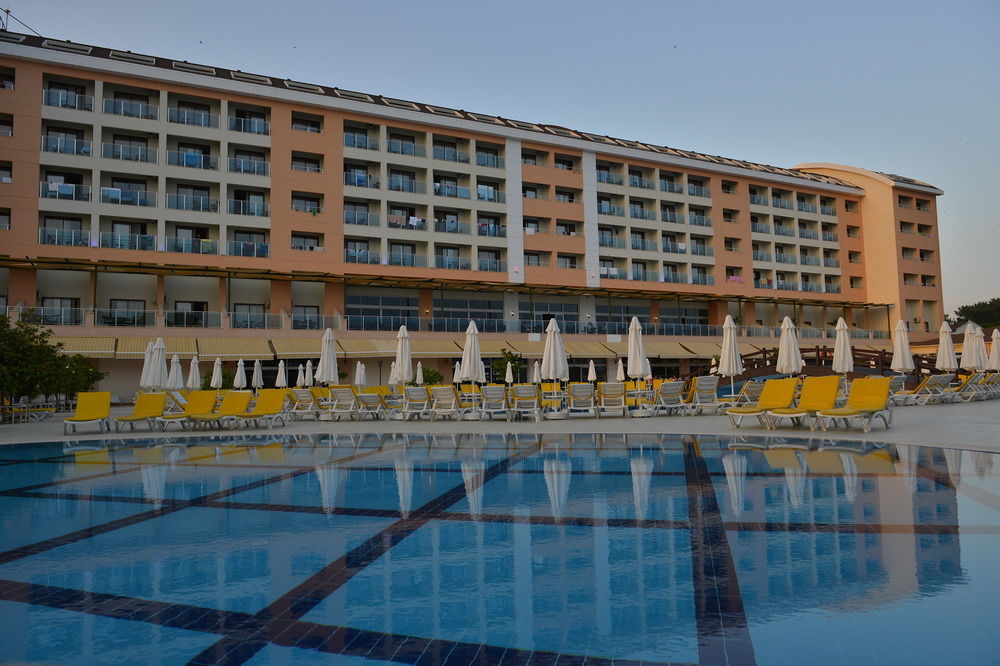 Laphetos Beach Resort and Spa